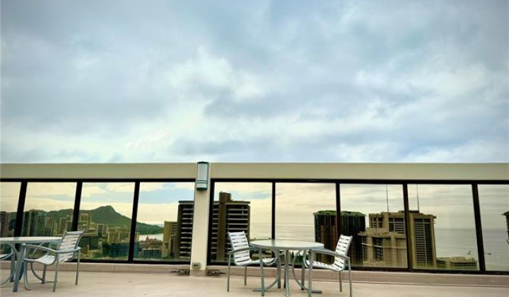 400 Hobron Lane,Honolulu,Hawaii,96815,1 ベッドルーム ベッドルーム,1 バスルームバスルーム,コンド / タウンハウス,Hobron,32,18381537