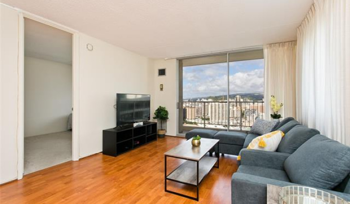 400 Hobron Lane,Honolulu,Hawaii,96815,1 ベッドルーム ベッドルーム,1 バスルームバスルーム,コンド / タウンハウス,Hobron,32,18381537