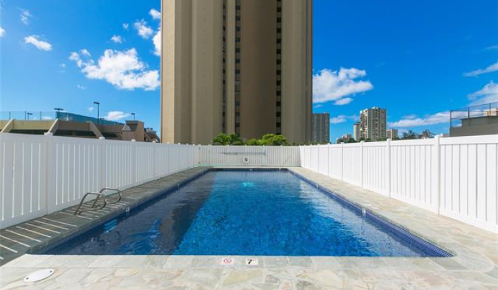 2525 Date Street,Honolulu,Hawaii,96826,1 バスルームバスルーム,コンド / タウンハウス,Date,23,18828794