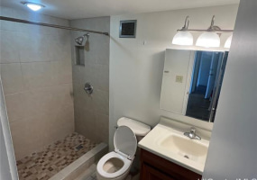 1400 Pensacola Street,Honolulu,Hawaii,96822,2 Bedrooms Bedrooms,2 BathroomsBathrooms,Condo/Townhouse,Pensacola,9,18381560