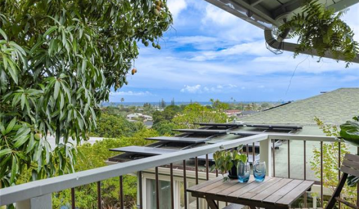 521 Lawelawe Street,Honolulu,Hawaii,96821,4 ベッドルーム ベッドルーム,2 バスルームバスルーム,一戸建て,Lawelawe,18829064