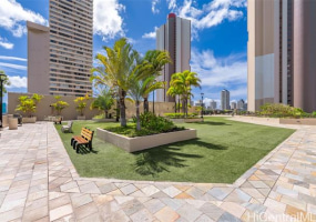 2499 Kapiolani Boulevard,Honolulu,Hawaii,96826,2 ベッドルーム ベッドルーム,2 バスルームバスルーム,コンド / タウンハウス,Kapiolani,11,18381907