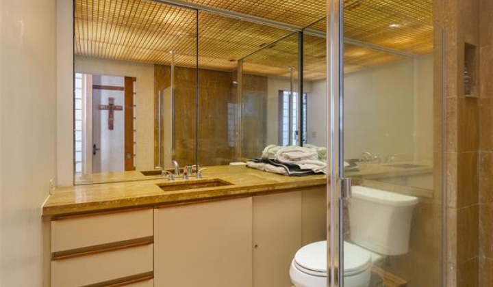 2801 Coconut Avenue,Honolulu,Hawaii,96815,2 Bedrooms Bedrooms,2 BathroomsBathrooms,Condo/Townhouse,Coconut,1,18382245