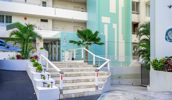 2801 Coconut Avenue,Honolulu,Hawaii,96815,2 Bedrooms Bedrooms,2 BathroomsBathrooms,Condo/Townhouse,Coconut,1,18382245