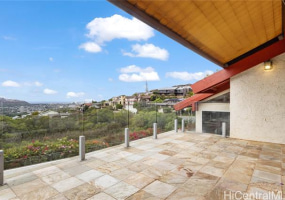 1735 Laukahi Street,Honolulu,Hawaii,96821,4 Bedrooms Bedrooms,3 BathroomsBathrooms,Single family,Laukahi,18382343