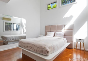 1735 Laukahi Street,Honolulu,Hawaii,96821,4 Bedrooms Bedrooms,3 BathroomsBathrooms,Single family,Laukahi,18382343