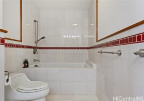 1735 Laukahi Street,Honolulu,Hawaii,96821,4 Bedrooms Bedrooms,3 BathroomsBathrooms,Single family,Laukahi,18382343