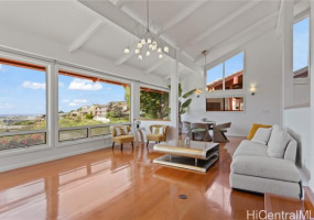 1735 Laukahi Street,Honolulu,Hawaii,96821,4 Bedrooms Bedrooms,3 BathroomsBathrooms,Single family,Laukahi,18382343