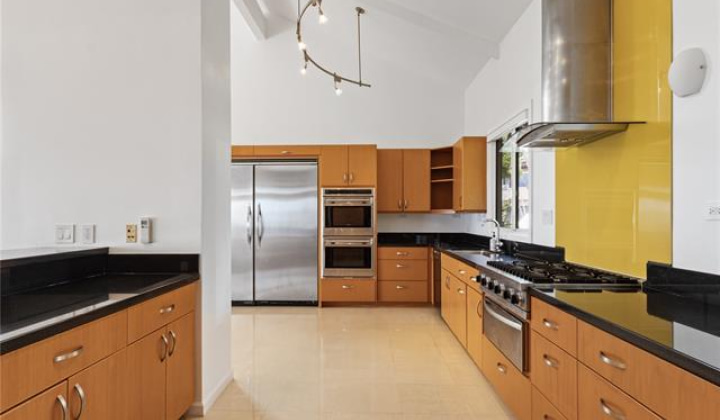 1735 Laukahi Street,Honolulu,Hawaii,96821,4 Bedrooms Bedrooms,3 BathroomsBathrooms,Single family,Laukahi,18382343