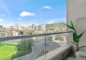 555 大学 Avenue,Honolulu,Hawaii,96826,1 ベッドルーム ベッドルーム,1 バスルームバスルーム,コンド / タウンハウス,University,9,18382347