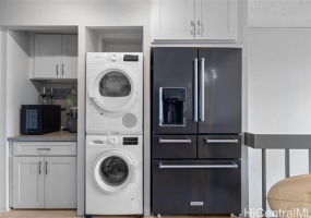 555 大学 Avenue,Honolulu,Hawaii,96826,1 ベッドルーム ベッドルーム,1 バスルームバスルーム,コンド / タウンハウス,University,9,18382347