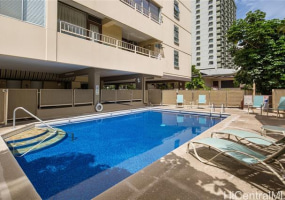 225 Kaiulani Avenue,Honolulu,Hawaii,96815,1 ベッドルーム ベッドルーム,1 バスルームバスルーム,コンド / タウンハウス,Kaiulani,4,18383147