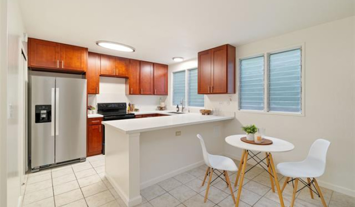 380 Kawaihae Street,Honolulu,Hawaii,96825,3 ベッドルーム ベッドルーム,2 バスルームバスルーム,コンド / タウンハウス,Kawaihae,1,18383676