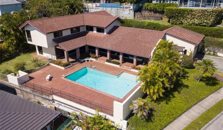 1791 Kumakani Loop,Honolulu,Hawaii,96821,4 Bedrooms Bedrooms,3 BathroomsBathrooms,Single family,Kumakani,18383782