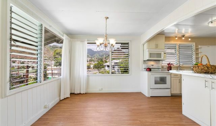 2061 10th Avenue,Honolulu,Hawaii,96816,3 ベッドルーム ベッドルーム,1 バスルームバスルーム,一戸建て,10th,18384061