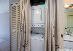 1088 Bishop Street,Honolulu,Hawaii,96813,1 Bedroom Bedrooms,1 BathroomBathrooms,Condo/Townhouse,Bishop,17,18384269