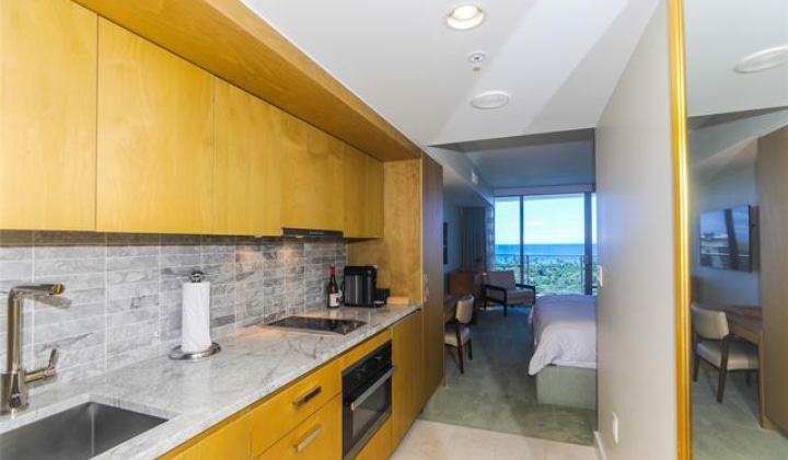 383 Kalaimoku Street,Honolulu,Hawaii,96815,1 バスルームバスルーム,コンド / タウンハウス,Kalaimoku,17,18384858