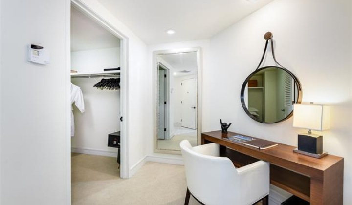 223 Saratoga Road,Honolulu,Hawaii,96815,2 Bedrooms Bedrooms,3 BathroomsBathrooms,Condo/Townhouse,Saratoga,32,18385057