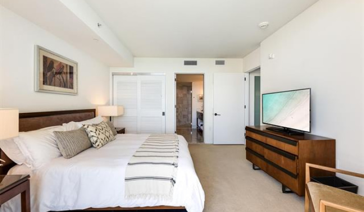 223 Saratoga Road,Honolulu,Hawaii,96815,2 Bedrooms Bedrooms,3 BathroomsBathrooms,Condo/Townhouse,Saratoga,32,18385057