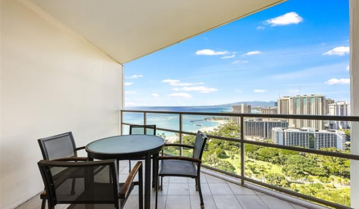 223 Saratoga Road,Honolulu,Hawaii,96815,2 Bedrooms Bedrooms,3 BathroomsBathrooms,Condo/Townhouse,Saratoga,32,18385057