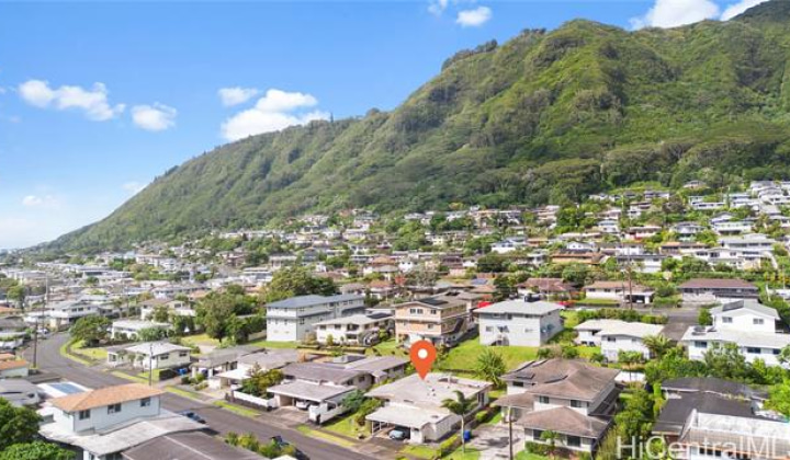 3556 Nipo Street,Honolulu,Hawaii,96822,3 Bedrooms Bedrooms,2 BathroomsBathrooms,Single family,Nipo,18385074