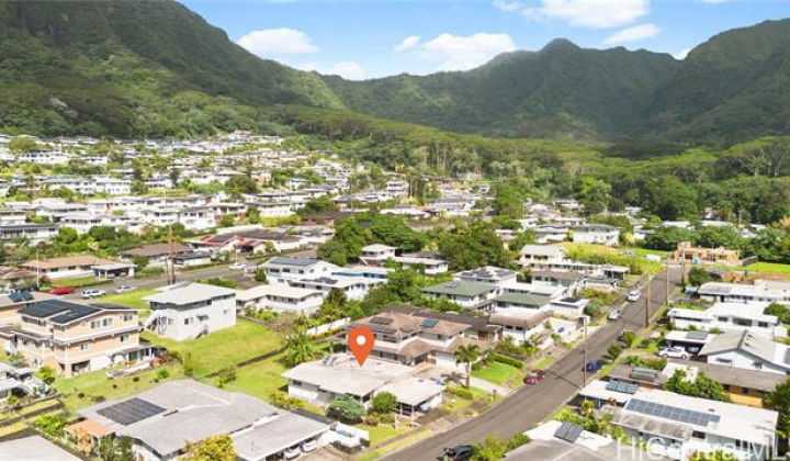 3556 Nipo Street,Honolulu,Hawaii,96822,3 Bedrooms Bedrooms,2 BathroomsBathrooms,Single family,Nipo,18385074