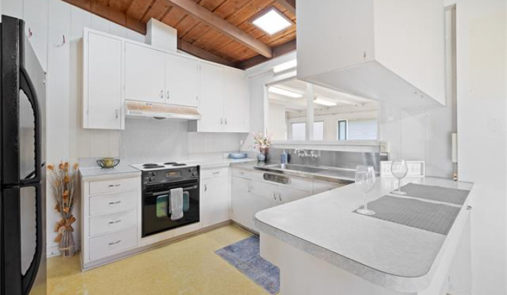 3556 Nipo Street,Honolulu,Hawaii,96822,3 Bedrooms Bedrooms,2 BathroomsBathrooms,Single family,Nipo,18385074