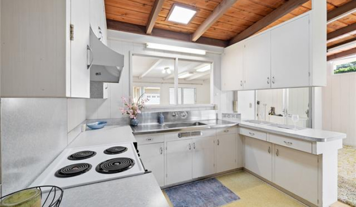 3556 Nipo Street,Honolulu,Hawaii,96822,3 Bedrooms Bedrooms,2 BathroomsBathrooms,Single family,Nipo,18385074