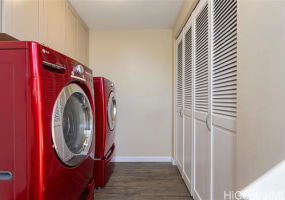 1020 Spencer Street,Honolulu,Hawaii,96822,4 Bedrooms Bedrooms,3 BathroomsBathrooms,Single family,Spencer,18832975