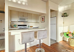 1616 Kewalo Street,Honolulu,Hawaii,96822,2 ベッドルーム ベッドルーム,1 バスルームバスルーム,コンド / タウンハウス,Kewalo,5,18385290