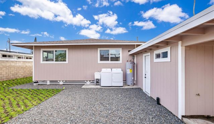 624 Olomana Street,Kailua,Hawaii,96734,4 Bedrooms Bedrooms,2 BathroomsBathrooms,Single family,Olomana,18385461