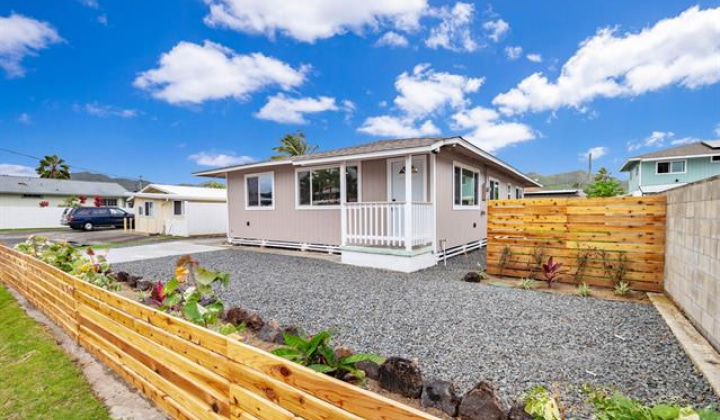 624 Olomana Street,Kailua,Hawaii,96734,4 Bedrooms Bedrooms,2 BathroomsBathrooms,Single family,Olomana,18385461