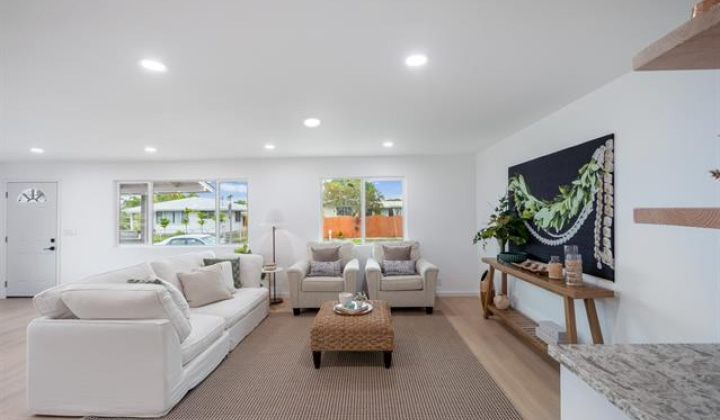 624 Olomana Street,Kailua,Hawaii,96734,4 Bedrooms Bedrooms,2 BathroomsBathrooms,Single family,Olomana,18385461