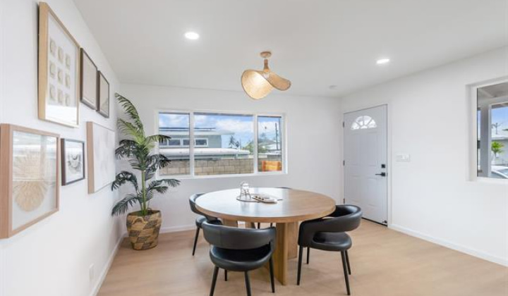 624 Olomana Street,Kailua,Hawaii,96734,4 Bedrooms Bedrooms,2 BathroomsBathrooms,Single family,Olomana,18385461