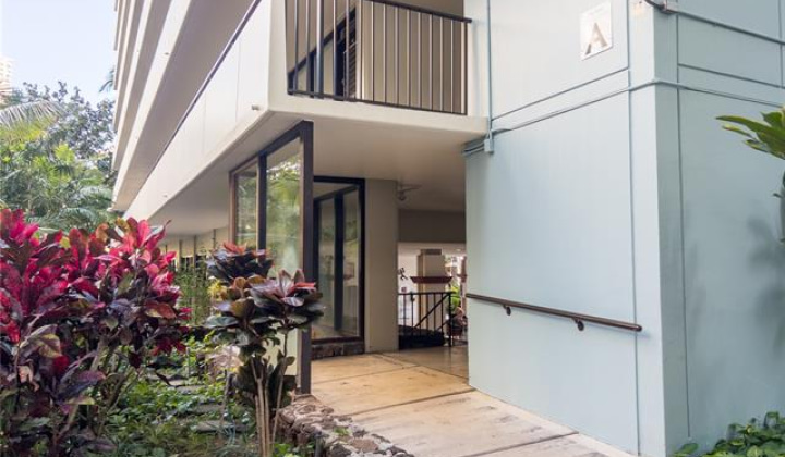 425 Ena Road,Honolulu,Hawaii,96815,1 ベッドルーム ベッドルーム,1 バスルームバスルーム,コンド / タウンハウス,Ena,6,18385506