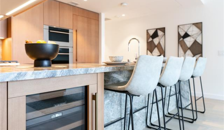1100 Ala Moana Boulevard,Honolulu,Hawaii,96814,2 Bedrooms Bedrooms,2 BathroomsBathrooms,Condo/Townhouse,Ala Moana,13,18385560