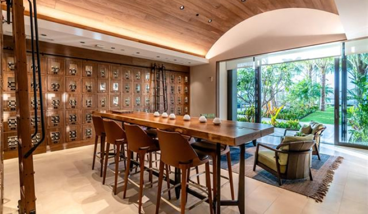 1100 Ala Moana Boulevard,Honolulu,Hawaii,96814,2 Bedrooms Bedrooms,2 BathroomsBathrooms,Condo/Townhouse,Ala Moana,13,18385560