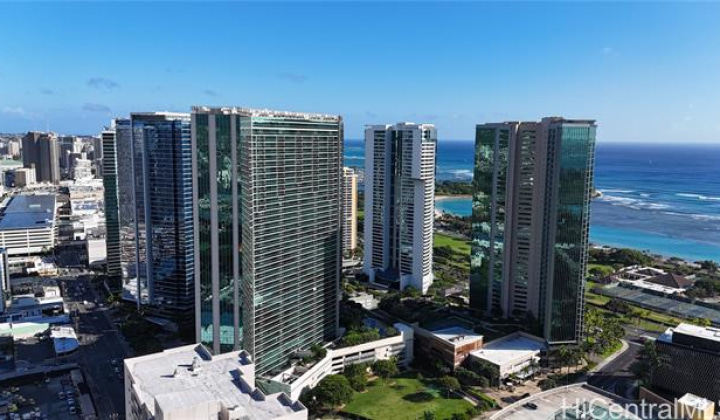 1177 Queen Street,Honolulu,Hawaii,96814,2 ベッドルーム ベッドルーム,2 バスルームバスルーム,コンド / タウンハウス,Queen,7,18386191