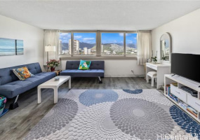 445 Seaside Avenue,Honolulu,Hawaii,96815,1 Bedroom Bedrooms,1 BathroomBathrooms,Condo/Townhouse,Seaside,16,18386392