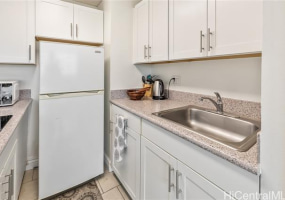 445 Seaside Avenue,Honolulu,Hawaii,96815,1 Bedroom Bedrooms,1 BathroomBathrooms,Condo/Townhouse,Seaside,16,18386392