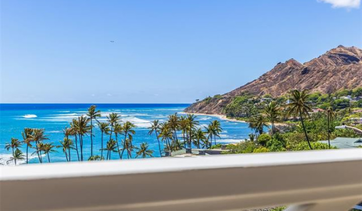 4125 Black Point Road,Honolulu,Hawaii,96816,5 ベッドルーム ベッドルーム,4 バスルームバスルーム,一戸建て,Black Point,18386485