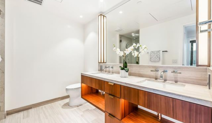 1100 Ala Moana Boulevard,Honolulu,Hawaii,96814,1 Bedroom Bedrooms,1 BathroomBathrooms,Condo/Townhouse,Ala Moana,17,18386586