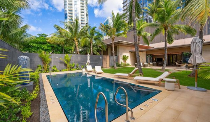1100 Ala Moana Boulevard,Honolulu,Hawaii,96814,1 Bedroom Bedrooms,1 BathroomBathrooms,Condo/Townhouse,Ala Moana,17,18386586
