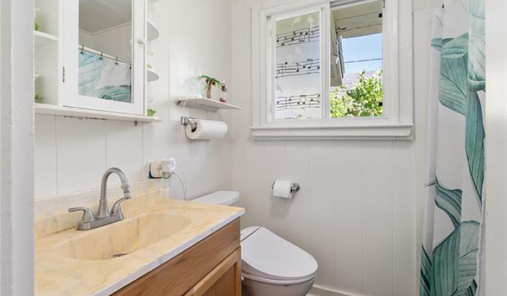 3116 Waialae Avenue,Honolulu,Hawaii,96816,3 Bedrooms Bedrooms,2 BathroomsBathrooms,Single family,Waialae,18386632