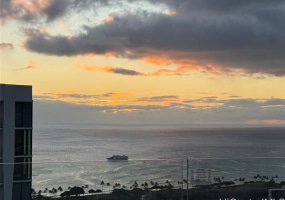 987 Queen Street,Honolulu,Hawaii,96814,1 ベッドルーム ベッドルーム,1 バスルームバスルーム,コンド / タウンハウス,Queen,9,18386828