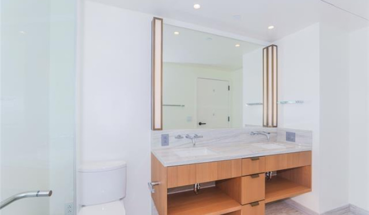1100 Ala Moana Boulevard,Honolulu,Hawaii,96814,1 Bedroom Bedrooms,1 BathroomBathrooms,Condo/Townhouse,Ala Moana,24,18387521