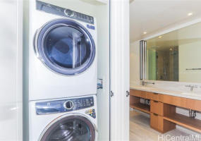 1100 Ala Moana Boulevard,Honolulu,Hawaii,96814,1 Bedroom Bedrooms,1 BathroomBathrooms,Condo/Townhouse,Ala Moana,24,18387521