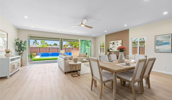 1076 Kahili Street,Kailua,Hawaii,96734,6 ベッドルーム ベッドルーム,4 バスルームバスルーム,一戸建て,Kahili,18836280