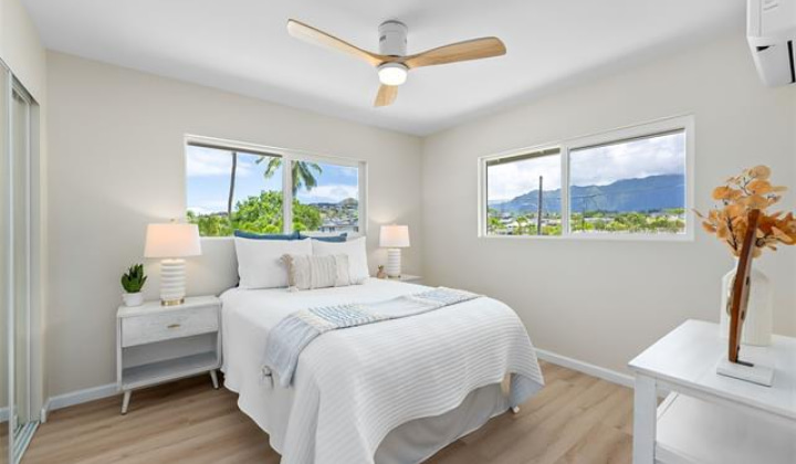 1076 Kahili Street,Kailua,Hawaii,96734,6 ベッドルーム ベッドルーム,4 バスルームバスルーム,一戸建て,Kahili,18836280