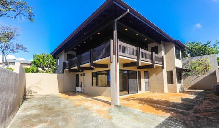 1472 Ala Naupaka Street,Honolulu,Hawaii,96818,3 Bedrooms Bedrooms,2 BathroomsBathrooms,Single family,Ala Naupaka,18387746